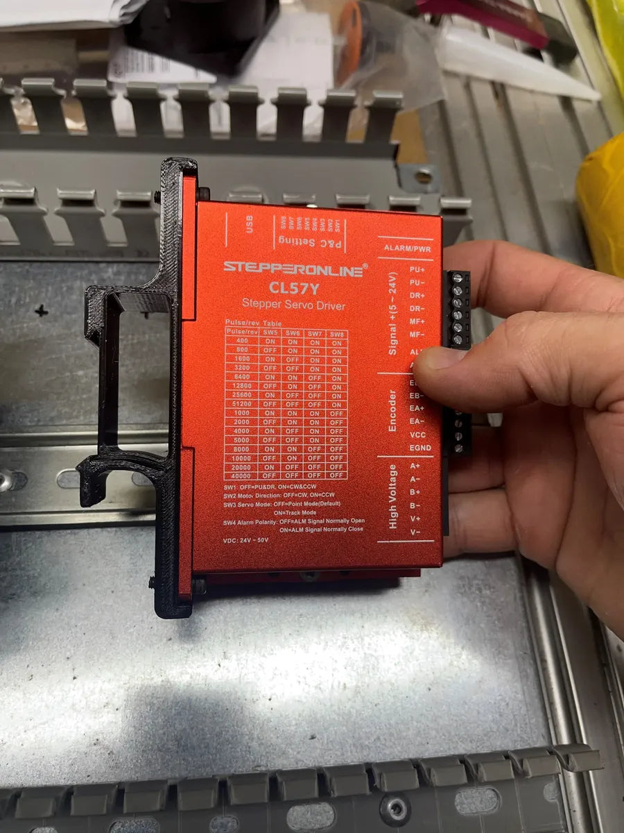 CL57Y степ драјвер за монтажу на DIN шину