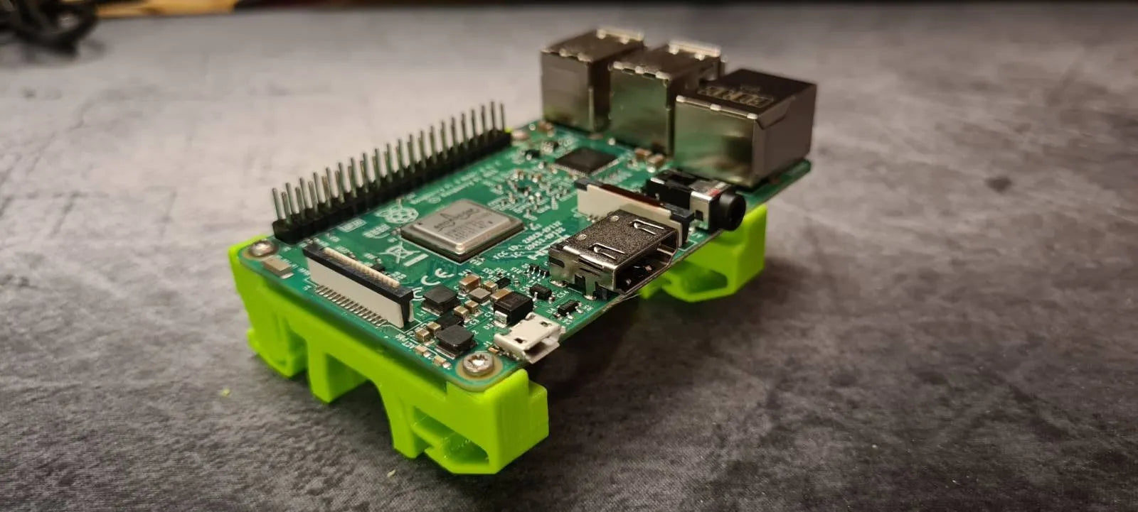 ДИН шинске копче за Raspberry Pi