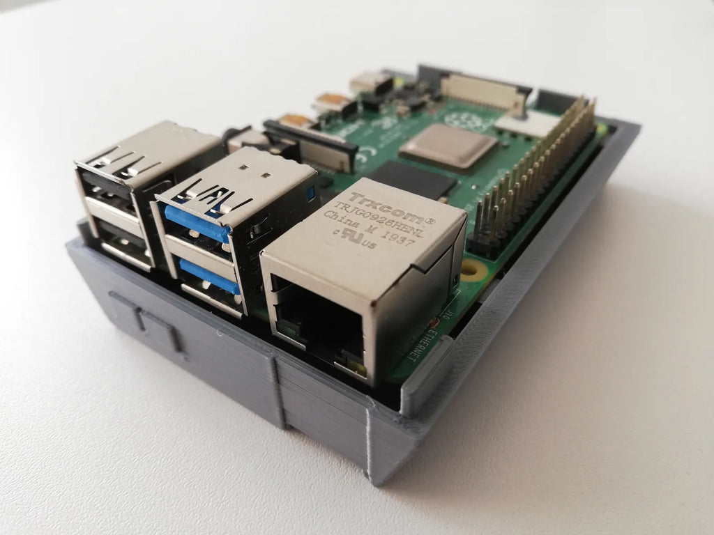 Raspberry Pi 4 NES Style Case - Retro Gaming Design
